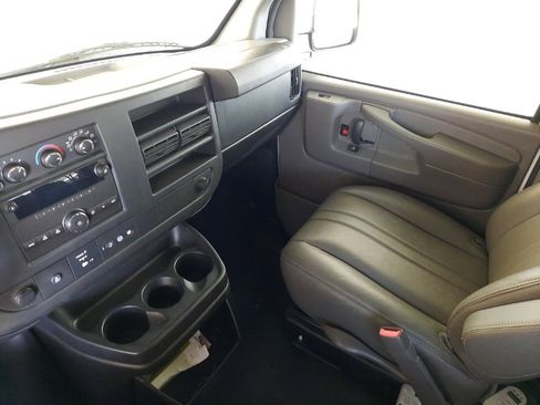 Used 2014 Chevrolet Express 2500 LS image 28