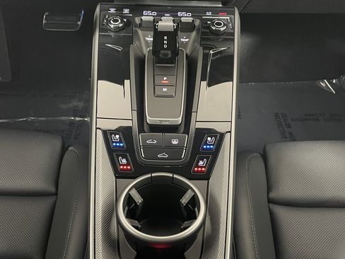 Used 2025 Porsche 911 Carrera image 20