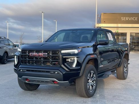 Used 2023 GMC Canyon AT4 w/ Technology Package image 3