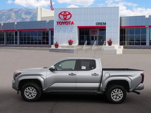New 2025 Toyota Tacoma SR5 image 3