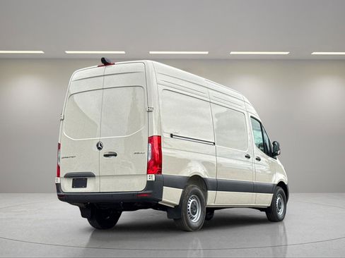 New 2025 Mercedes-Benz Sprinter 2500 image 4