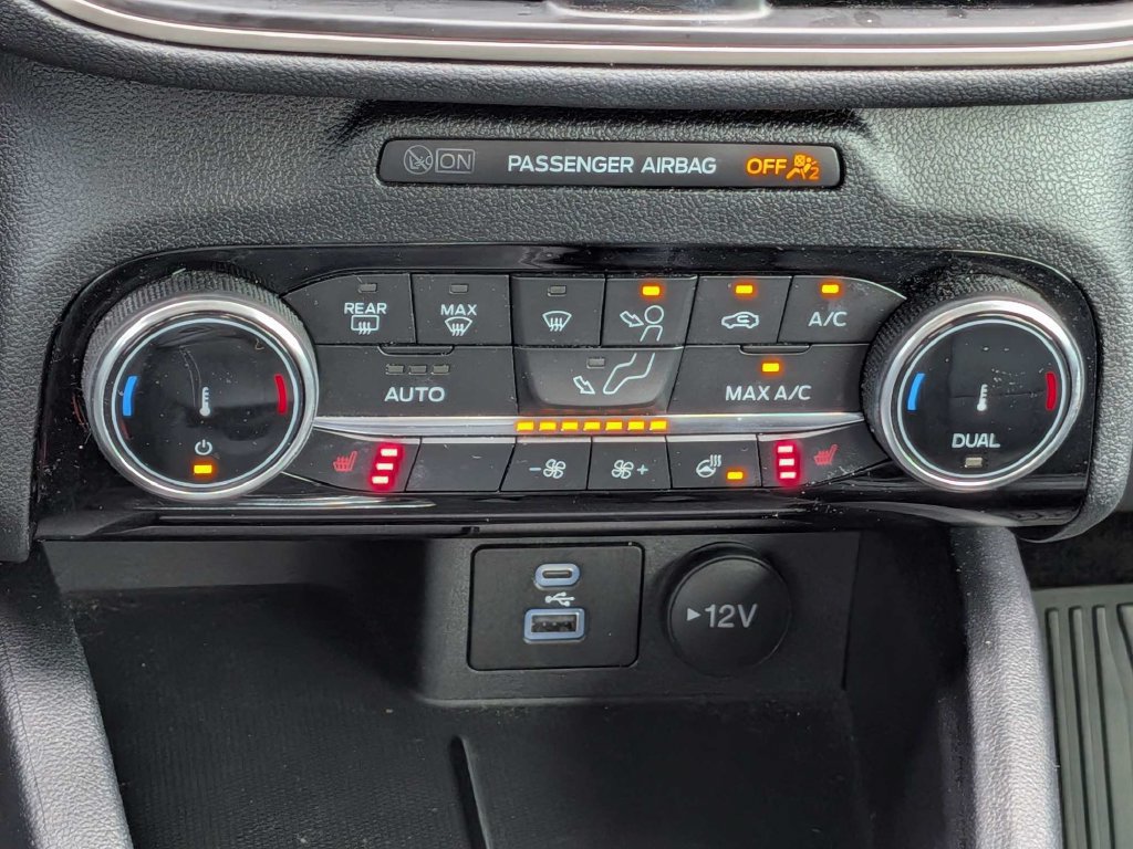 Used 2022 Ford Escape SEL FWD image 20