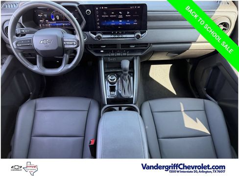 Used 2024 Chevrolet Colorado Trail Boss w/ Advanced Trailering Package AWD/4WD image 10