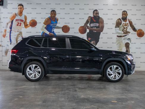 Used 2021 Volkswagen Atlas SE FWD image 17