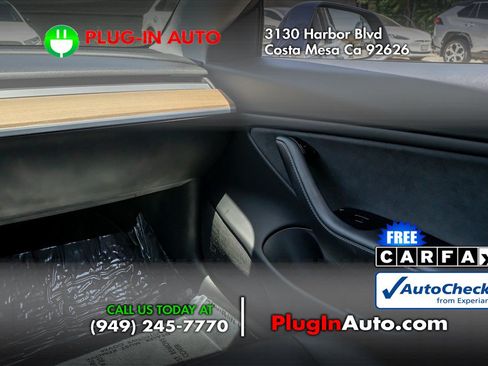Used 2018 Tesla Model 3 Long Range RWD image 17