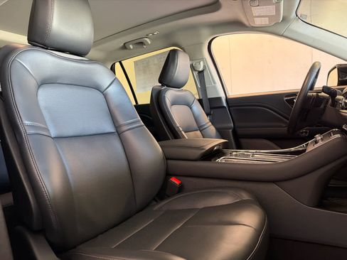 Used 2025 Lincoln Aviator 2WD w/ Jet Appearance Package image 28