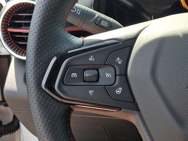 Used 2025 Chevrolet Trax RS w/ Driver Confidence Package FWD image 19