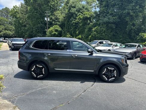 Certified 2024 Kia Telluride S AWD/4WD image 5