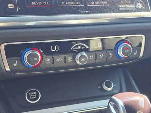 New 2025 Audi Q3 2.0T Premium image 29