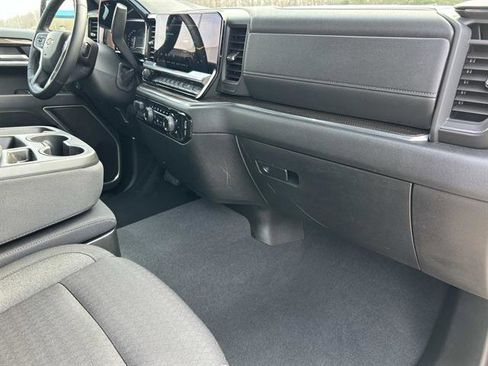 Used 2025 Chevrolet Silverado 1500 LT image 19