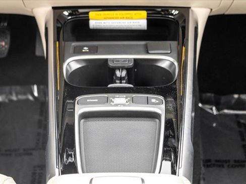 New 2026 Mercedes-Benz GLB 250 4MATIC image 20