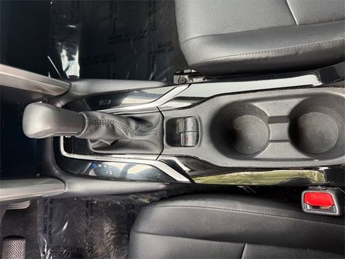 Used 2022 Toyota Corolla Cross XLE image 20