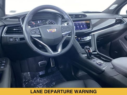 Certified 2024 Cadillac XT6 Sport w/ LPO, ONYX Package AWD/4WD image 2