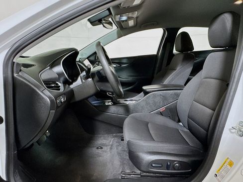 Used 2024 Chevrolet Malibu LT FWD image 18