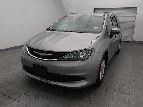 Used 2021 Chrysler Voyager Lxi FWD image 15