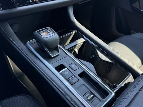 Certified 2024 Nissan Pathfinder SV w/ Lighting Package (N92) image 19