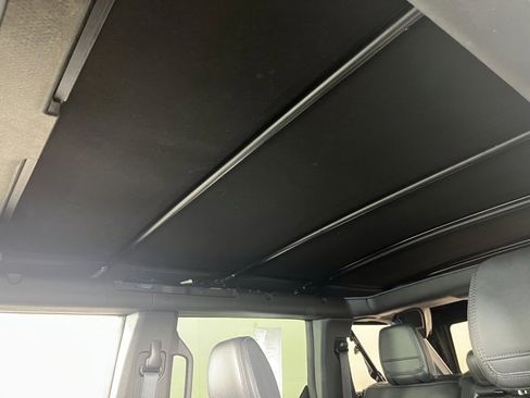 Used 2023 Ford Bronco Wildtrak image 18