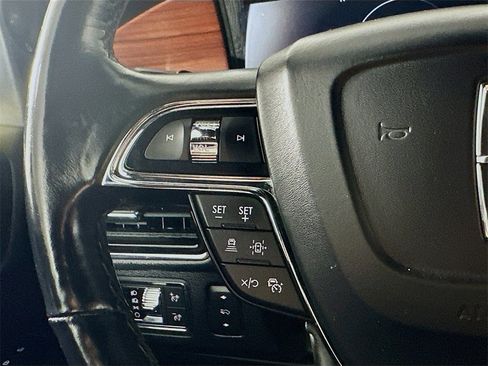 Used 2022 Lincoln Navigator L Standard image 26