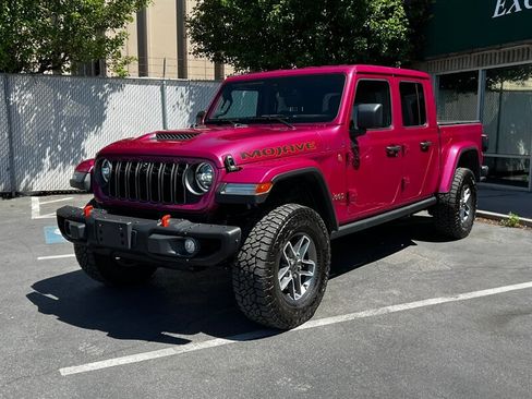 Used 2024 Jeep Gladiator Mojave AWD/4WD image 3