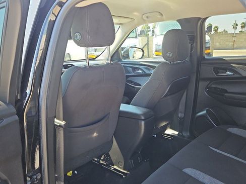 Used 2021 Chevrolet TrailBlazer LT w/ Convenience Package FWD image 20