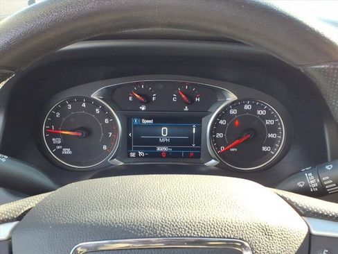 Used 2023 GMC Acadia SLE w/ Driver Convenience Package image 20