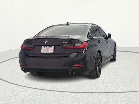 Used 2021 BMW 330i xDrive Sedan w/ Convenience Package image 7