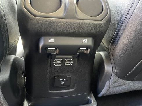 Used 2023 Jeep Wrangler Unlimited Sahara w/ Cold Weather Group AWD/4WD image 26