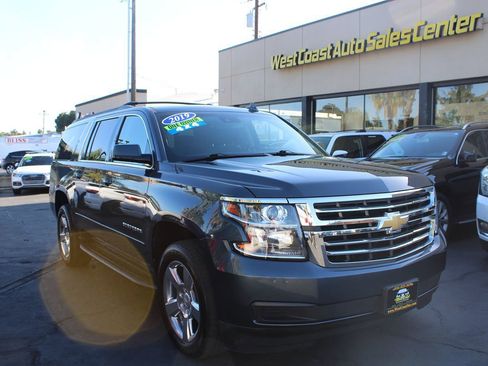 Used 2019 Chevrolet Suburban LS w/ All-Season Package AWD/4WD image 8