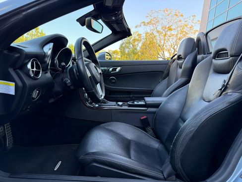 Used 2012 Mercedes-Benz SLK 350 image 18