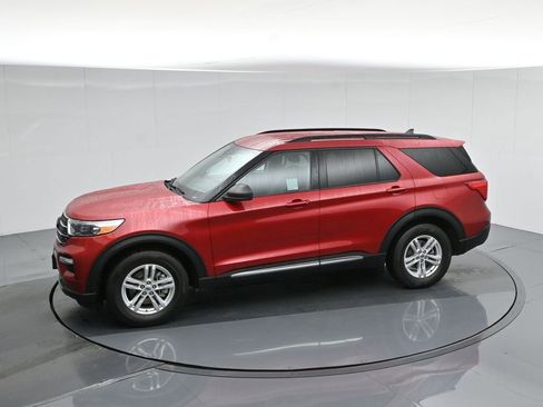Certified 2023 Ford Explorer XLT w/ Equipment Group 202A image 46