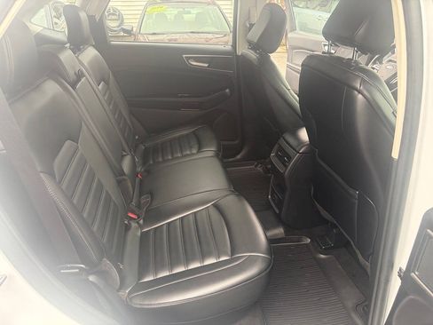 Used 2020 Ford Edge SEL w/ Cold Weather Package AWD/4WD image 23
