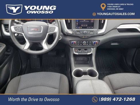 Used 2024 GMC Terrain SLE w/ Driver Convenience Package FWD image 24