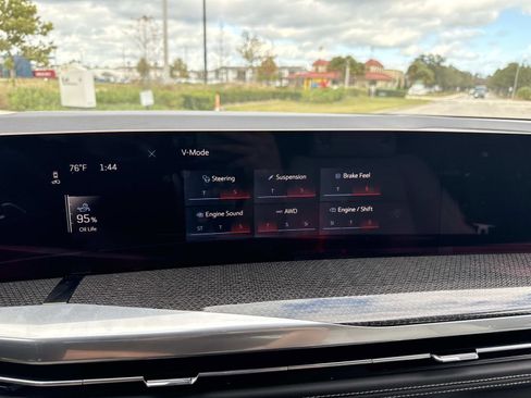 Used 2025 Cadillac Escalade V image 27