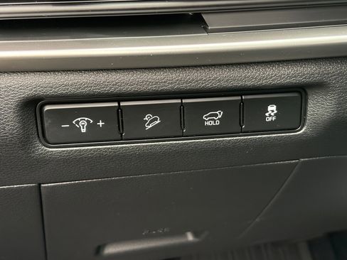 Used 2025 Kia Telluride S image 10