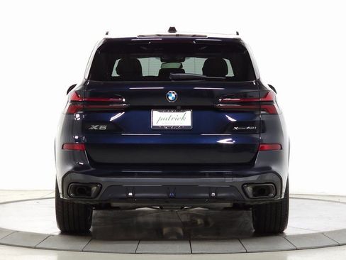 Used 2026 BMW X5 xDrive40i w/ M Sport Package image 8