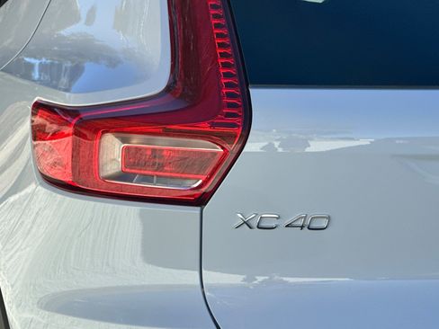 New 2026 Volvo XC40 B5 Plus w/ Protection Package Premier image 7