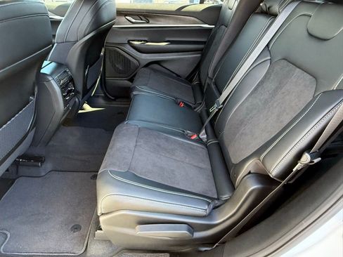 New 2026 Jeep Grand Cherokee L 4WD image 30