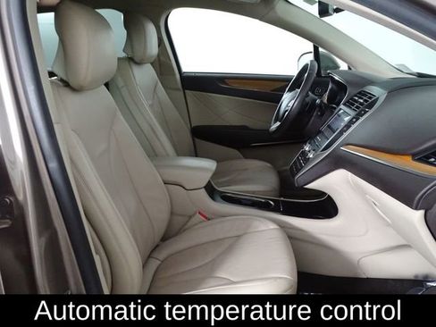 Used 2019 Lincoln MKC Select w/ Select Plus Package image 14