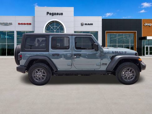 Used 2024 Jeep Wrangler Unlimited Sport AWD/4WD image 7