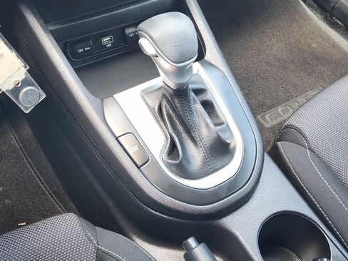 Used 2023 Kia Forte LXS w/ LXS Technology Package FWD image 19