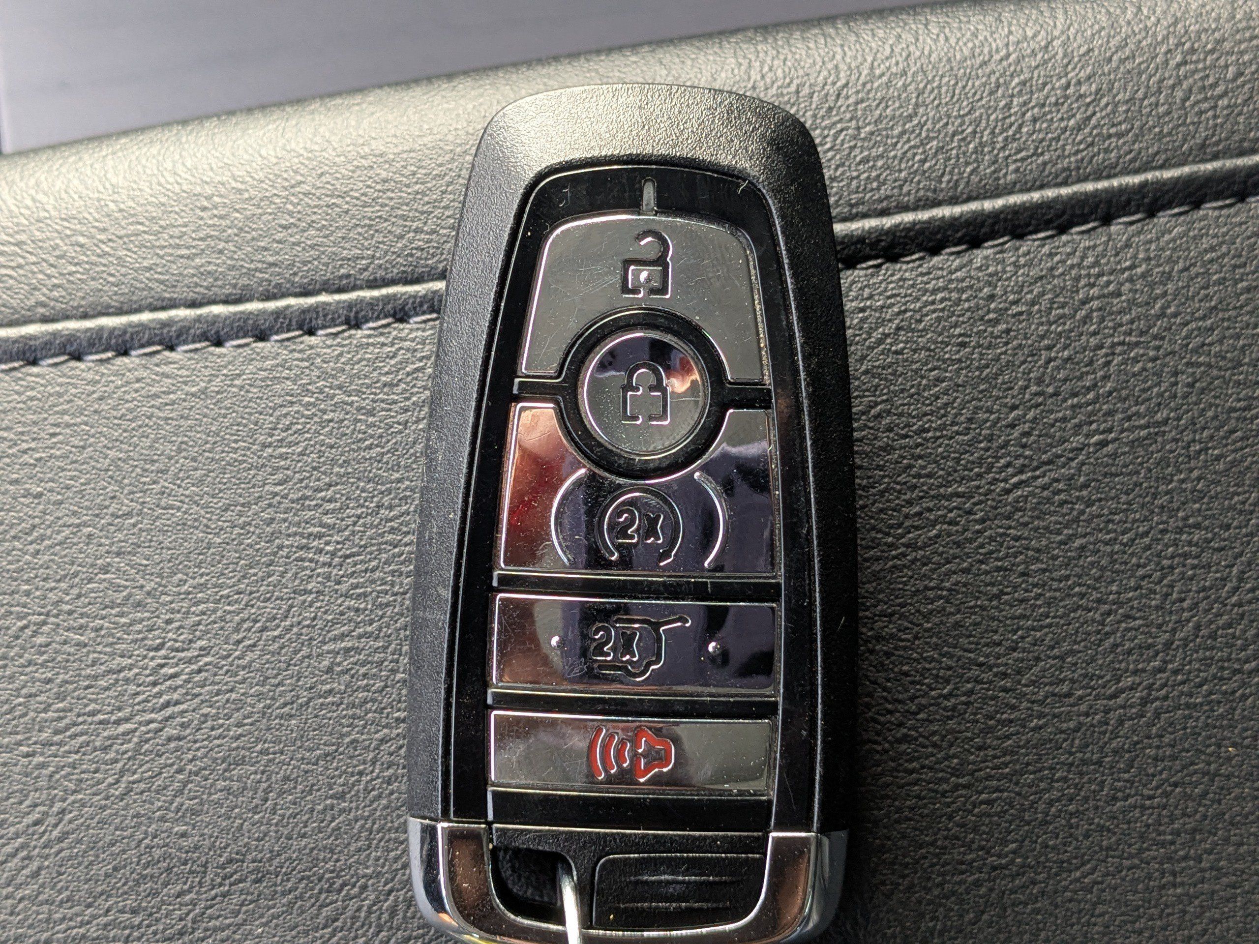 Used 2025 Lincoln Navigator Reserve AWD/4WD image 37
