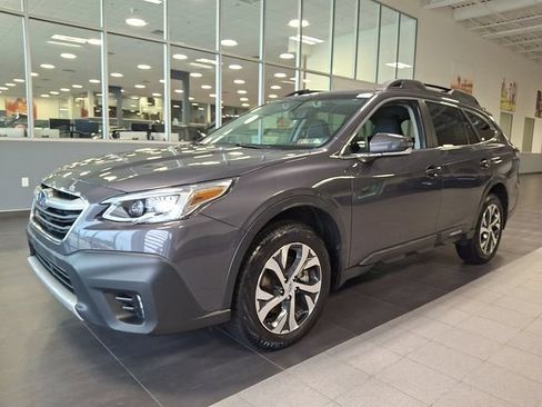Used 2020 Subaru Outback Limited XT w/ Popular Package #2 AWD/4WD image 3