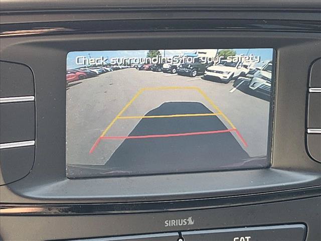 Used 2017 Kia Sorento AWD image 11