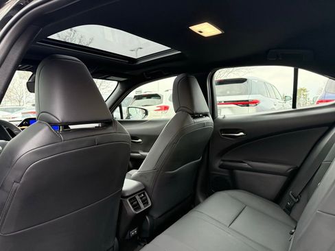 Used 2023 Lexus UX 250h AWD w/ Premium Package image 16