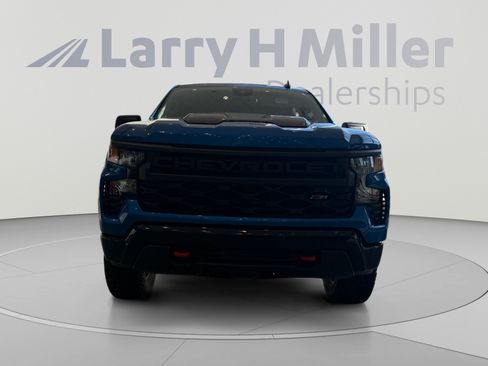 Used 2024 Chevrolet Silverado 1500 Custom Trail Boss w/ LPO, Dark Essentials Package AWD/4WD image 8