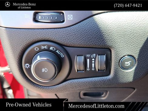 Used 2020 Jeep Cherokee Latitude Lux w/ Comfort/Convenience Group AWD/4WD image 19
