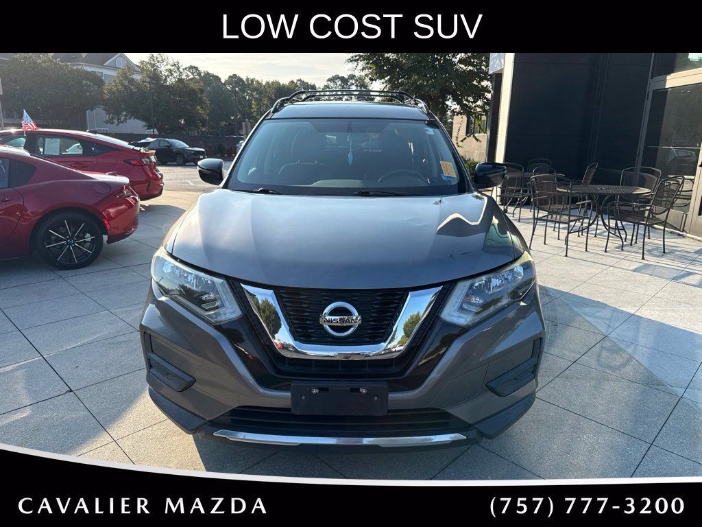 Used 2017 Nissan Rogue SV w/ Midnight Edition Package FWD image 2