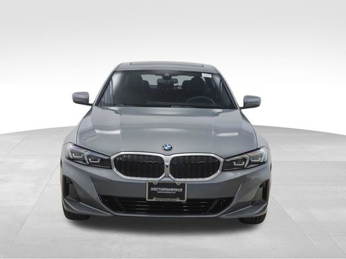 Used 2025 BMW 330i xDrive Sedan w/ Premium Package image 5