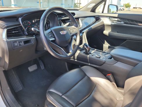 Certified 2024 Cadillac XT6 Premium Luxury AWD/4WD image 9