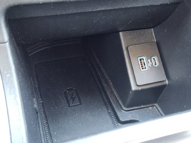 Used 2024 Ford Edge Titanium AWD/4WD image 20